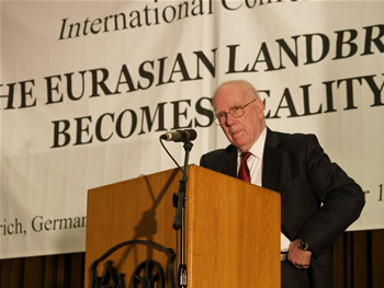 5. Keynote Panel - Lyndon H. LaRouche, Jr. answers questions 