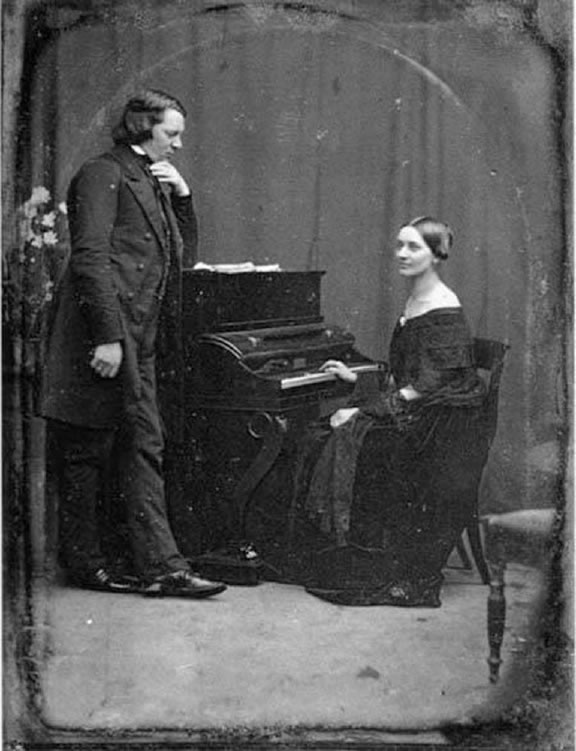 b2-3-schuman_robert_clara_piano.jpg